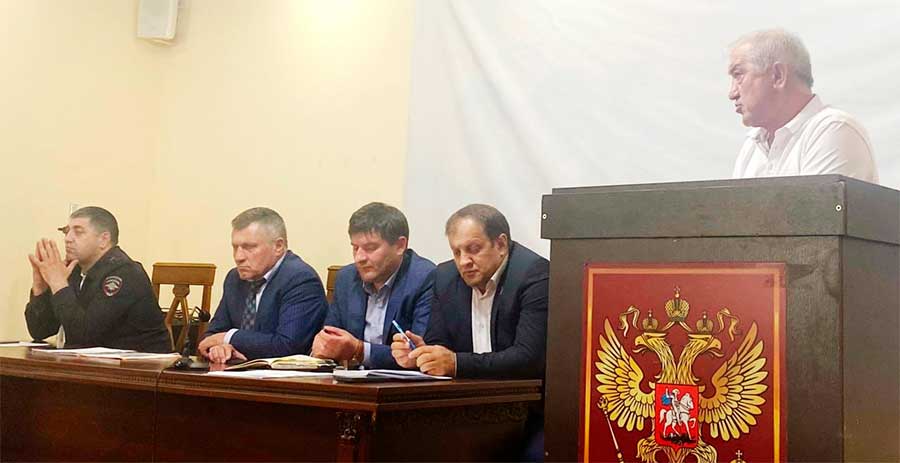Вопросы весеннего призыва и контрактной службы обсудили в Цунтинском районе