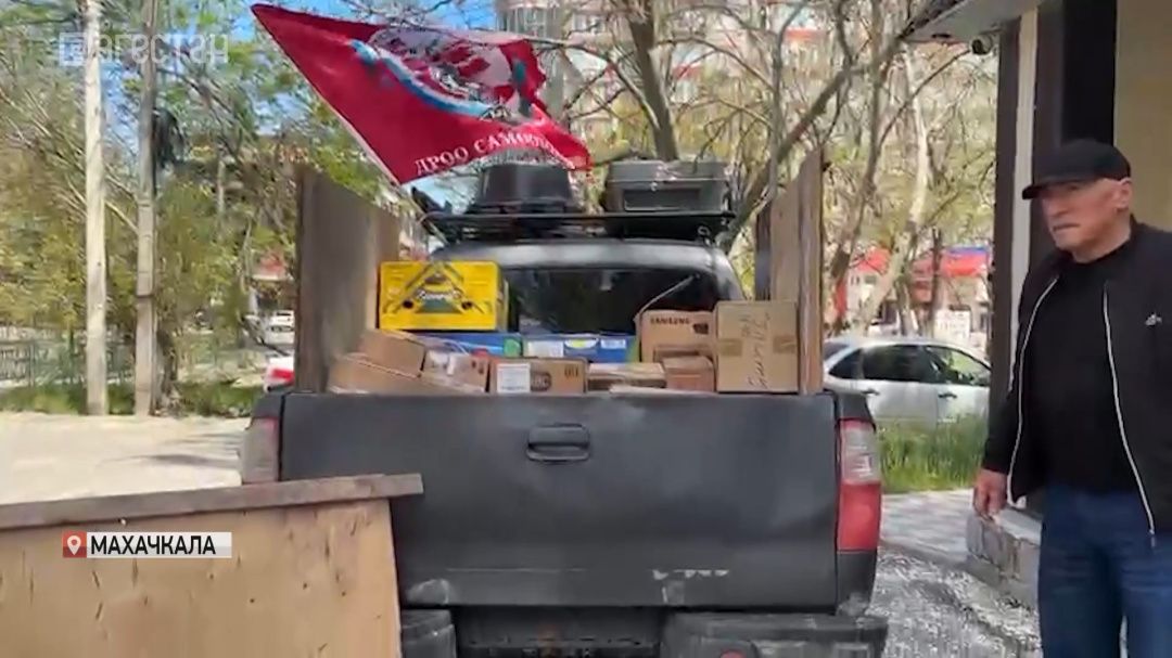 Очередную партию гуманитарной помощи доставили в Луганск из Дагестана 