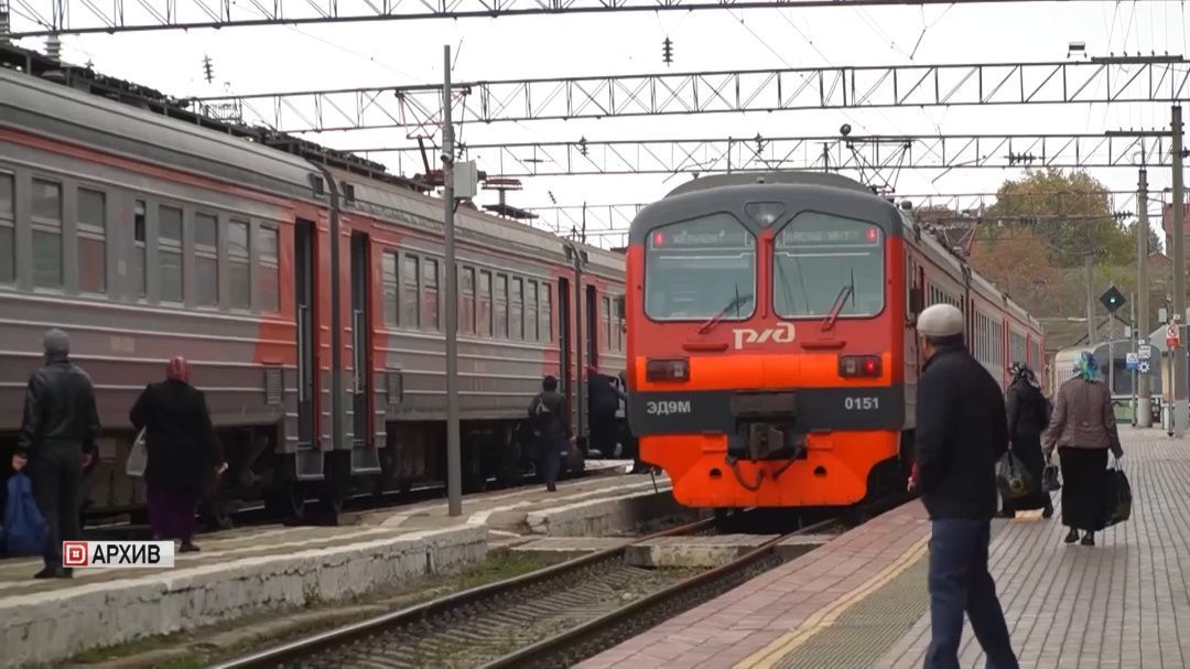 В Дагестане изменится расписание пригородного поезда Дербент – Махачкала в летний период
