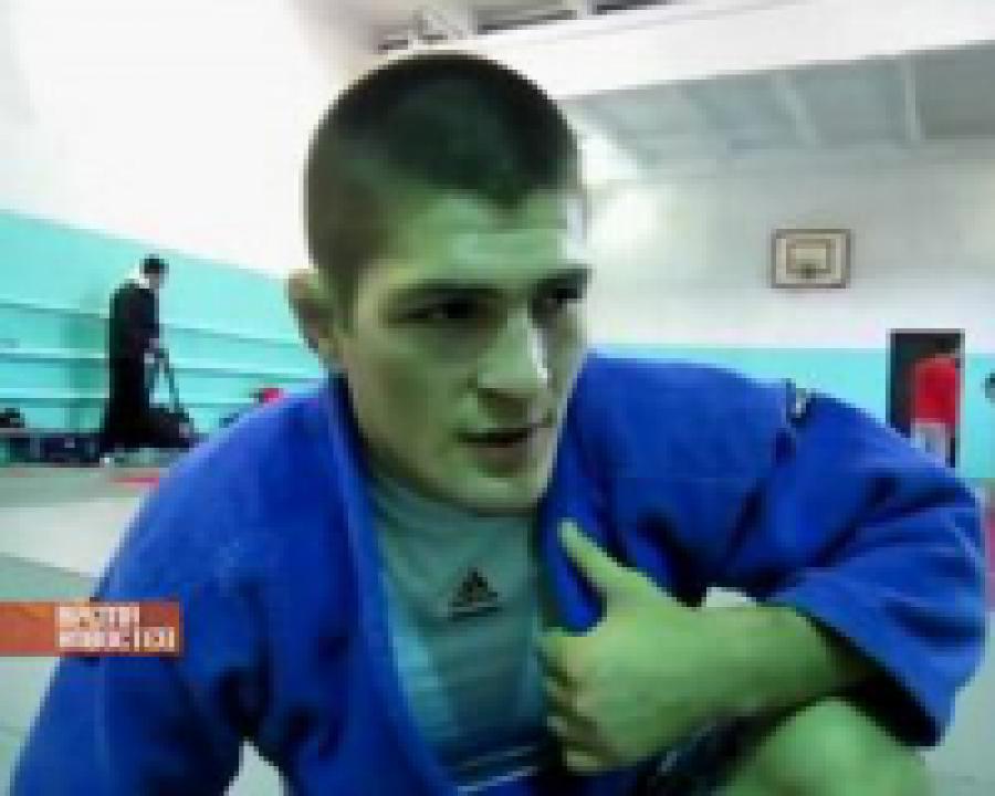 Хабиб Нурмагомедов вернулся в Дагестан