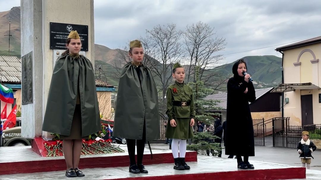 «Аьрщи ва агьлу».  «Парад победы в Лакском районе»