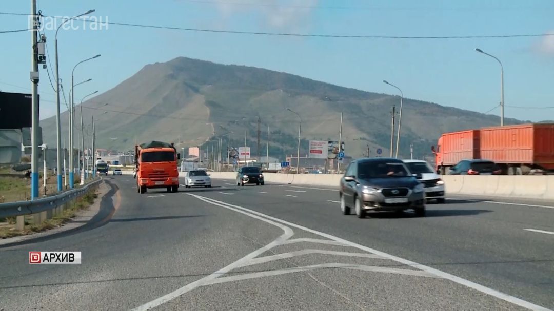 Дагестанским автоперевозчикам рекомендовано временно воздержаться от поездок в Иран 