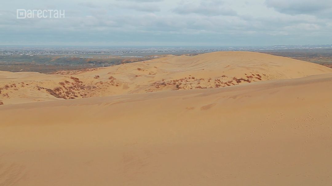 Полный газ.  Бархан Сарыкум