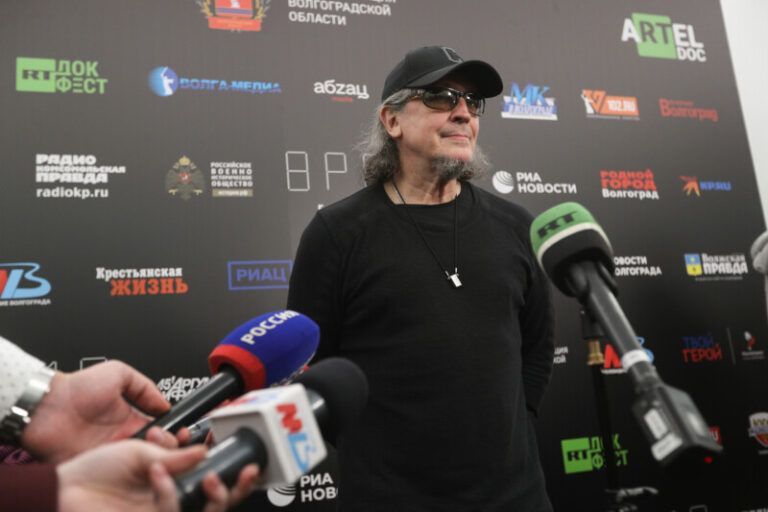 НА ОТКРЫТИИ ФЕСТИВАЛЯ «RT.ДОК: ВРЕМЯ НАШИХ ГЕРОЕВ» В МАХАЧКАЛЕ ВЫСТУПИТ ГРУППА «СЕРЬГА»