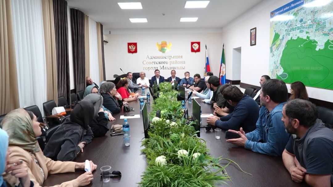 Власти Махачкалы планируют укрепить грунт на участке под пострадавшими от паводка домами