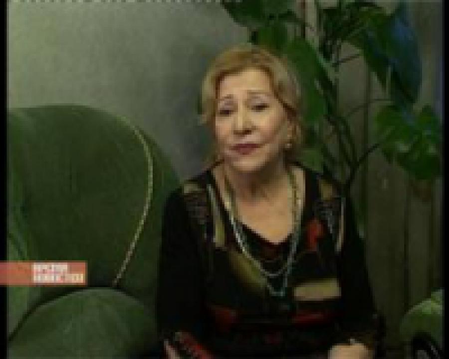 Новый год народная  артистка  Бурлият Ибрагимова встречает в кругу друзей