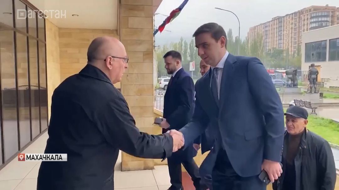 Замминистра спорта России Мгер Гандилян прибыл в Дагестан 