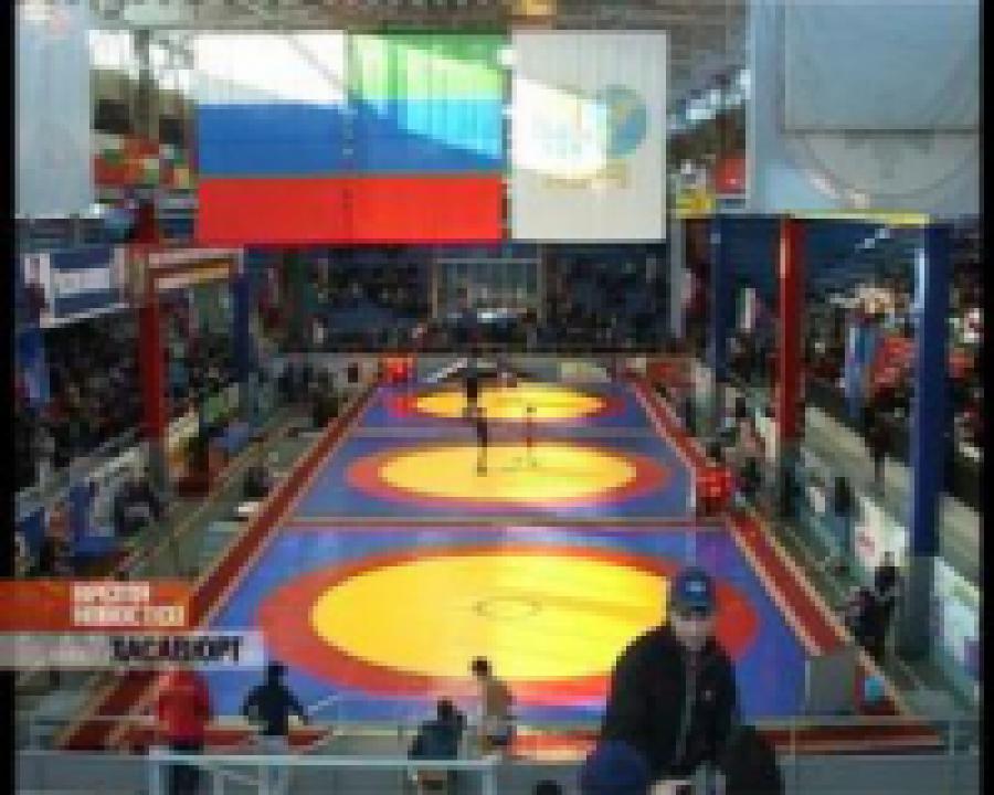 В Хасавюрте прошло Первенство Дагестана по вольной борьбе среди юношей