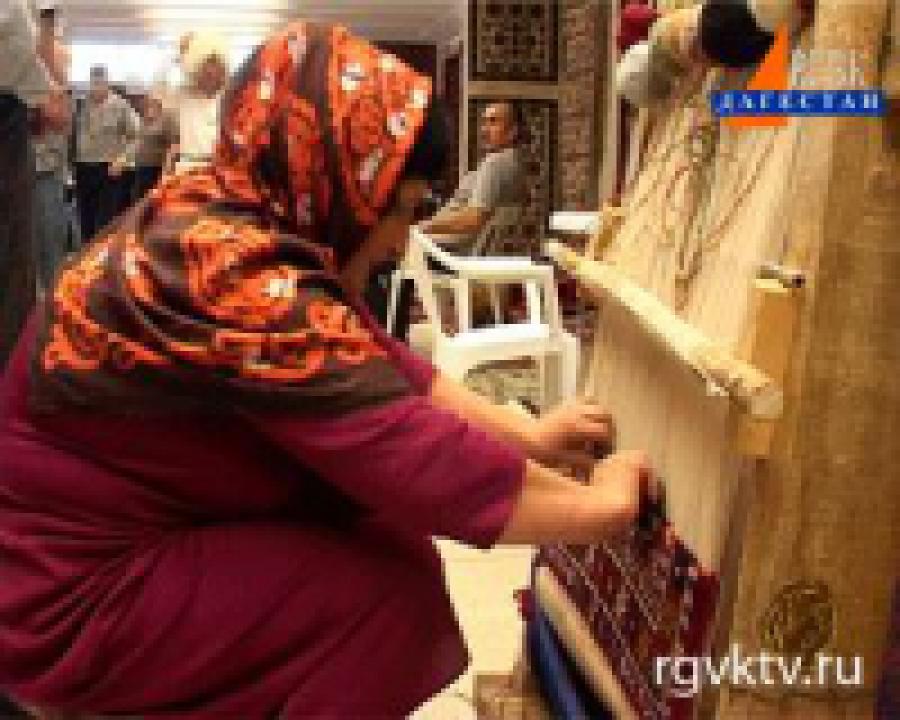 Первая выставка ковров и ковровых изделий открылась в Дагестане