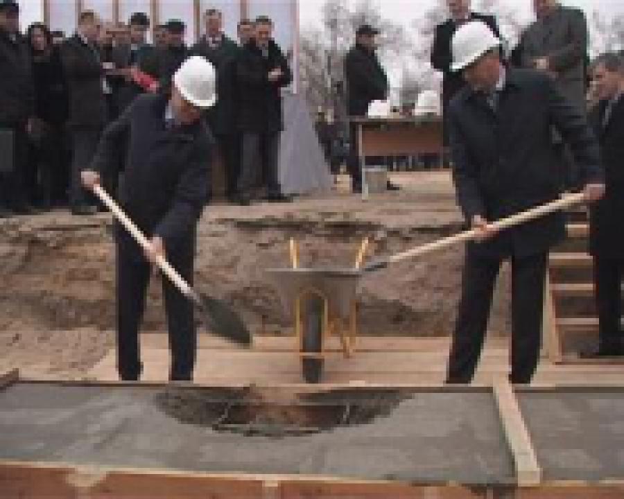 ОАО "ФСК ЕЭС"  заложило капсулу в фундамент Дворца спорта Каспийске 