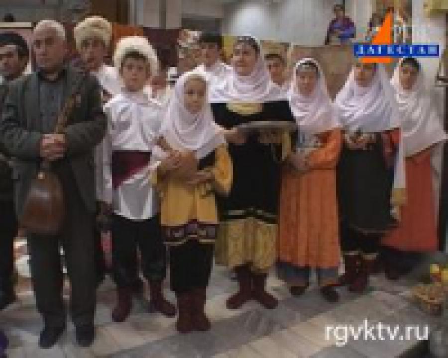 В Карабудахкенте прошла выставка "Традиция"