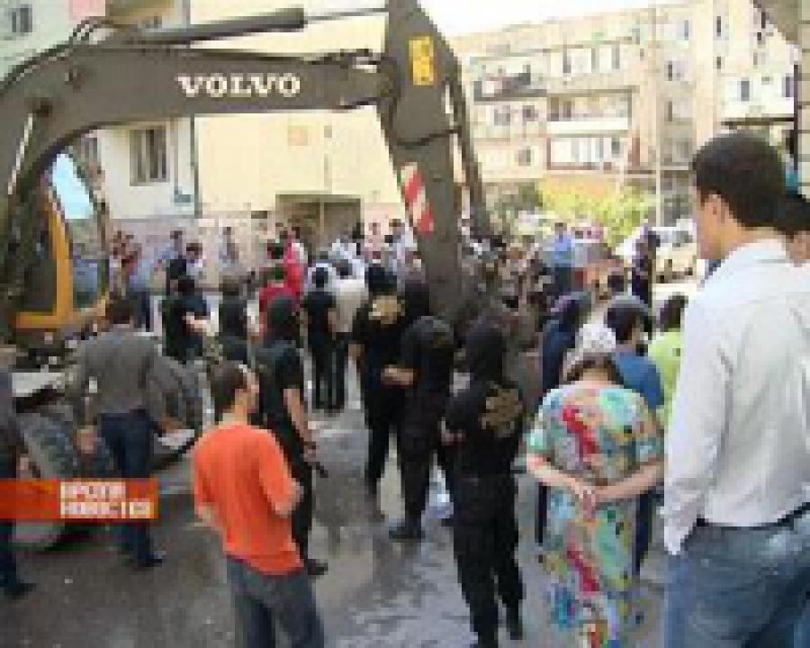 Сносят пристройки