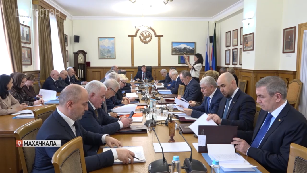 Президиум Народного Собрания рассмотрел основные вопросы повестки дня предстоящей сессии