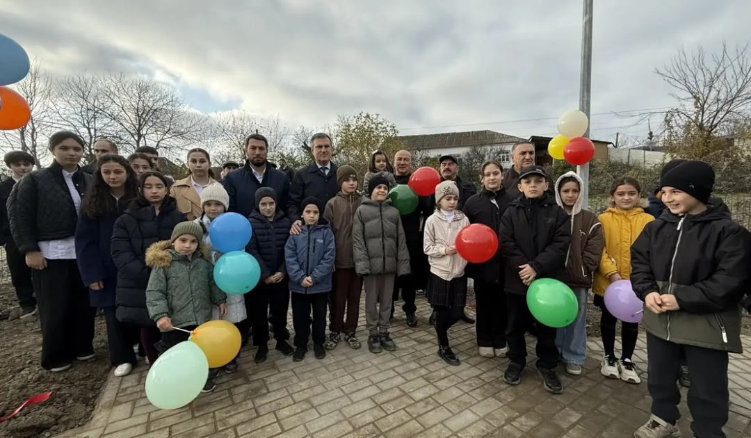 В Сулейман-Стальском районе открыли две благоустроенные общественные территории
