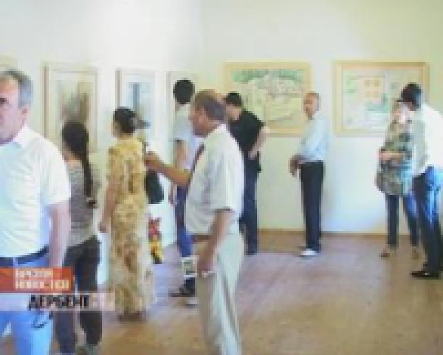 К 5000-летию дербента  на территории крепости открыли выставку 