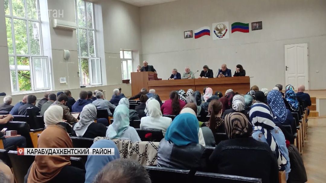 В Карабудахкенте чествовали волонтеров, проявивших отзывчивость во время паводков 