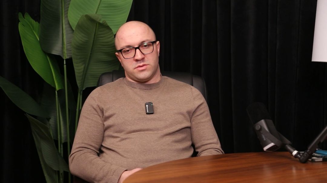 Ульяна спросит. Давид Учуев 