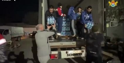 Очередная фура с гуманитарной помощью из Северной Осетии прибыла в Махачкалу 