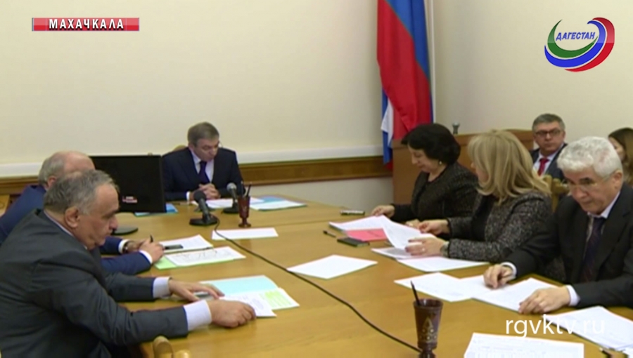 На совещании врио премьер-министра РД с руководителями МО обсудили ход реализации «майских» указов