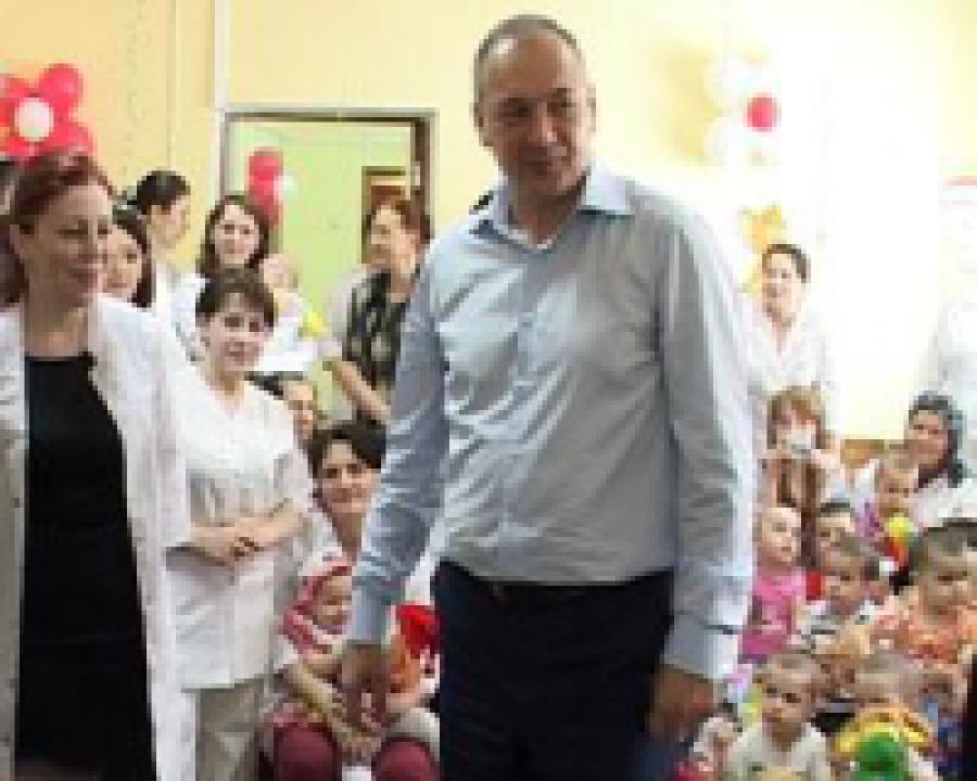 В День защиты детей глава Дагестана посетил республиканский Дом ребёнка