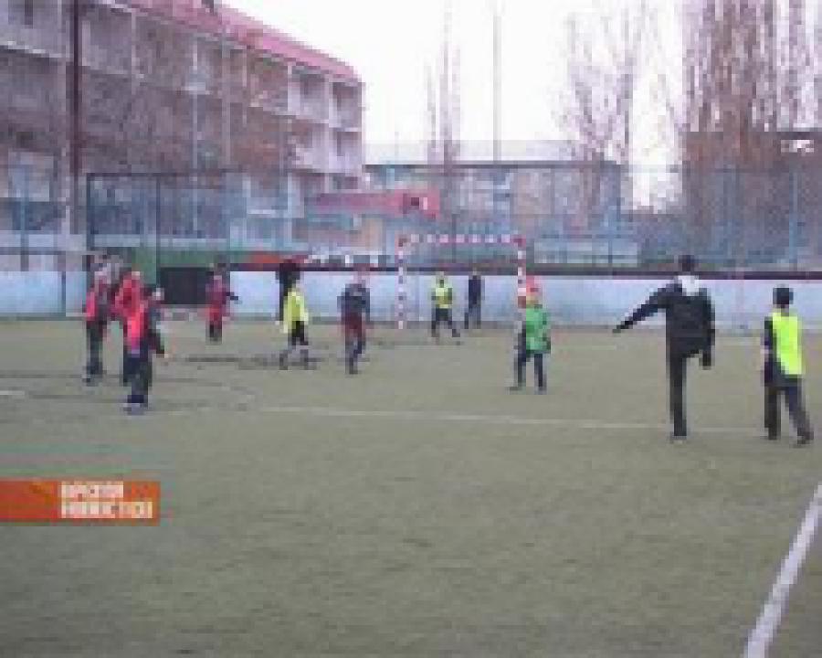 На стадионе Сокол  прошел товарищеский матч памяти известных дагестанских футболистов