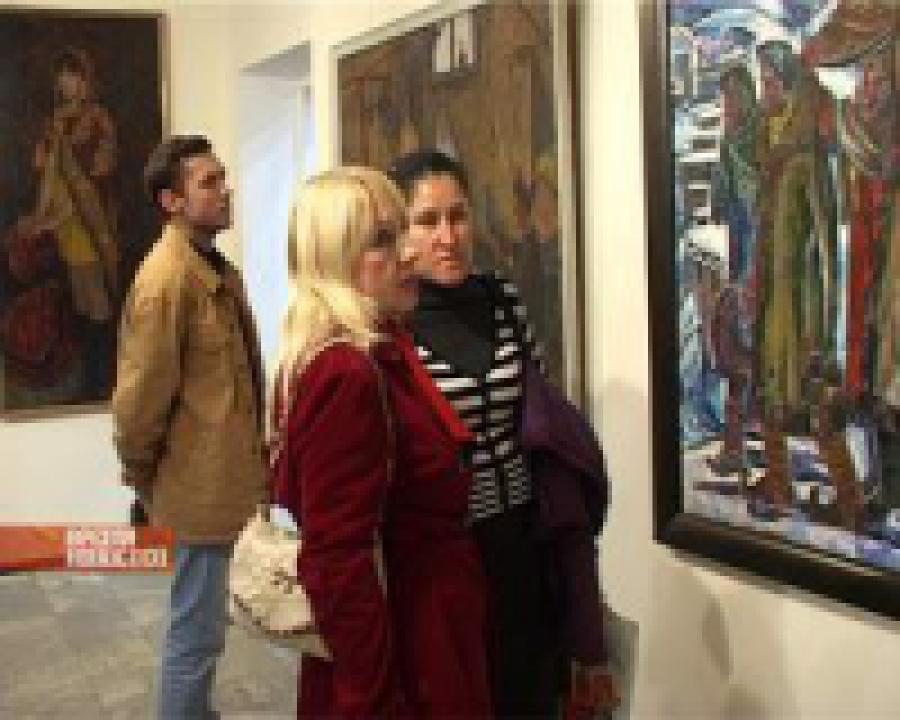 В музее ИЗО открылась выставка Зулкарная Рабаданова