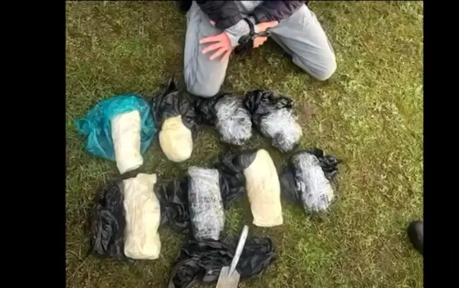 Дагестанские полицейские выявили 3 крупных интернет-магазина, торгующих наркотиками