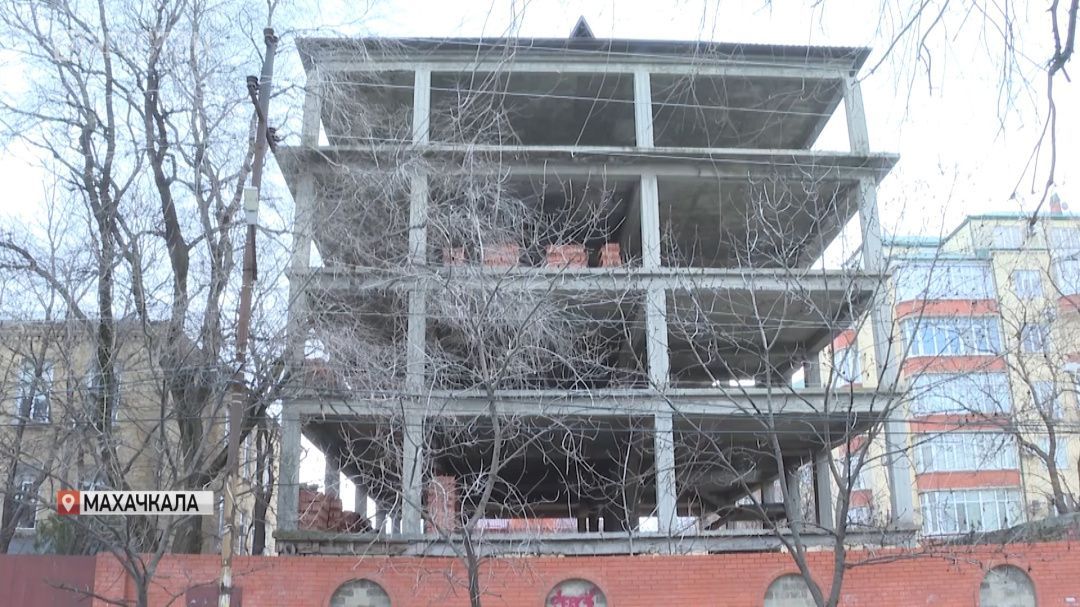 Еще одну самовольную постройку снесут в Махачкале 