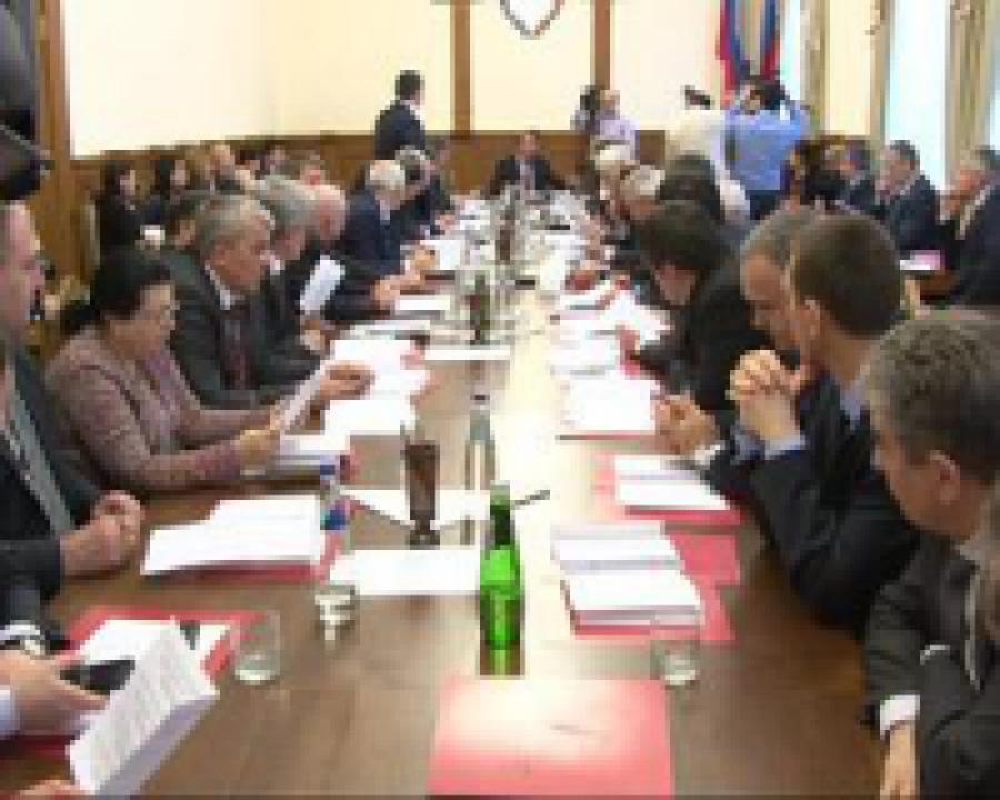 Сегодня прошло расширенное заседание президиума Народного Собрания