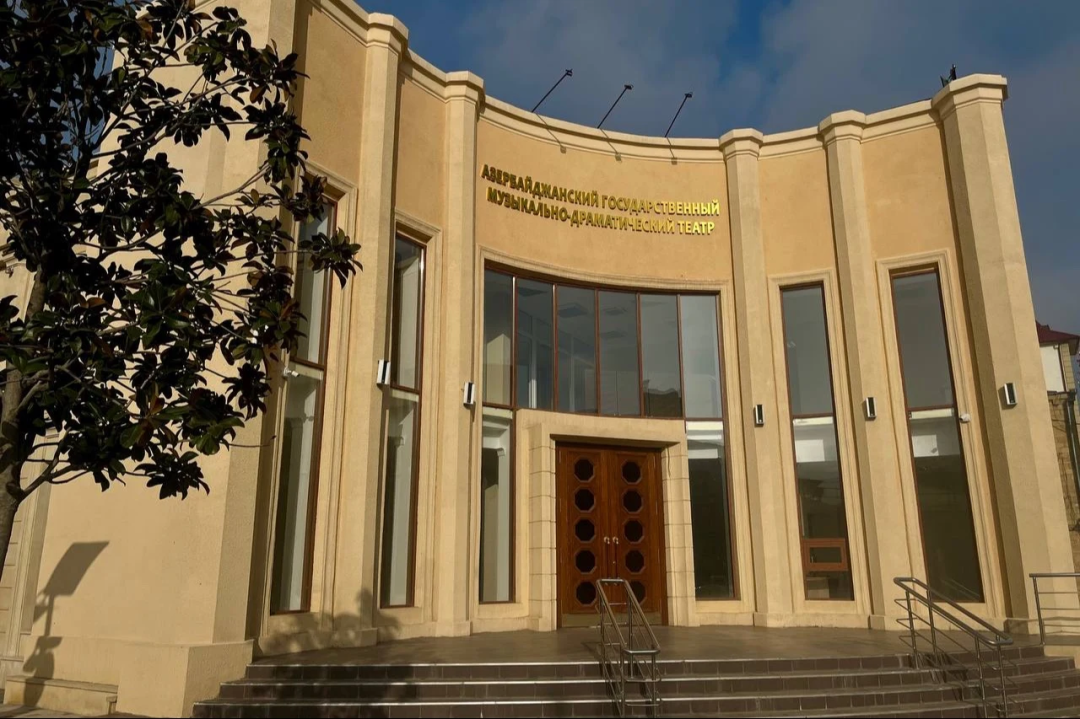 Азербайджанский театр в Дербенте открыт после реконструкции