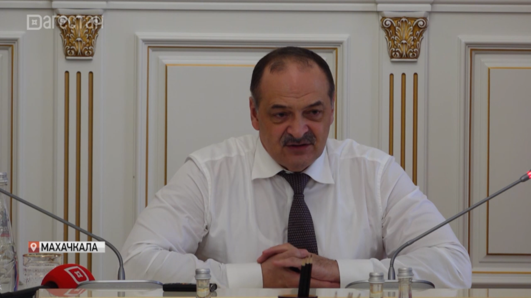Глава Дагестана собрал совещание и назвал главные цифры и решения последствий наводнения