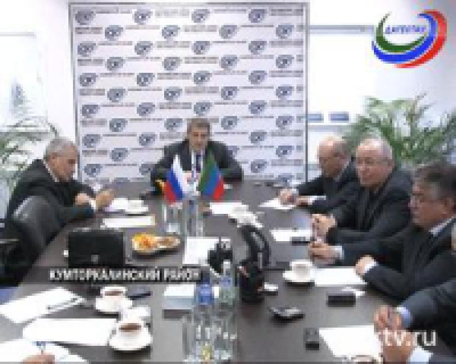 Завод листового стекла собираются сдать уже в августе