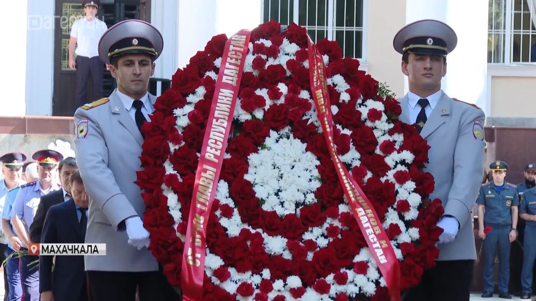 Памятные акции проходят в Дагестане в День солидарности в борьбе с терроризмом