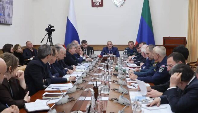 Меликов: выплаты пострадавшим от паводков уже есть, задержки только из-за оформления документов