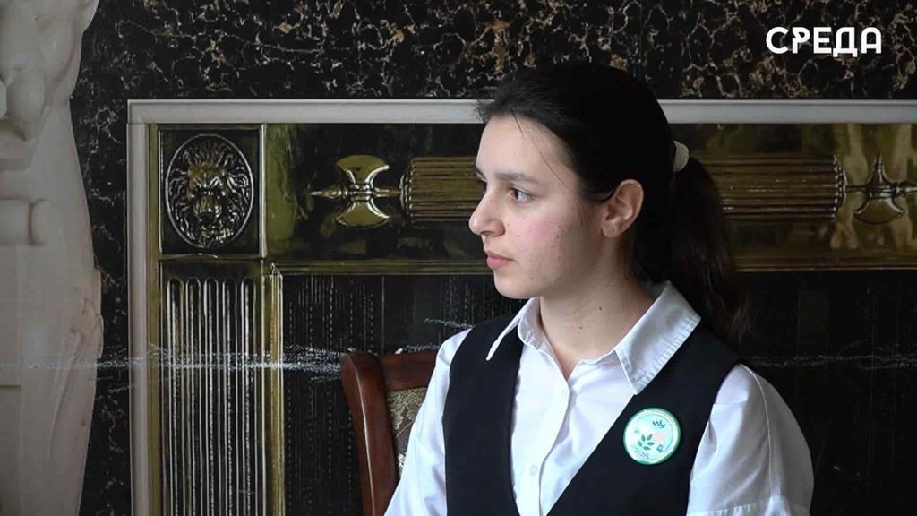 Ученица РЦО Каспийска стала обладательницей ордена передачи «Умники и умницы»