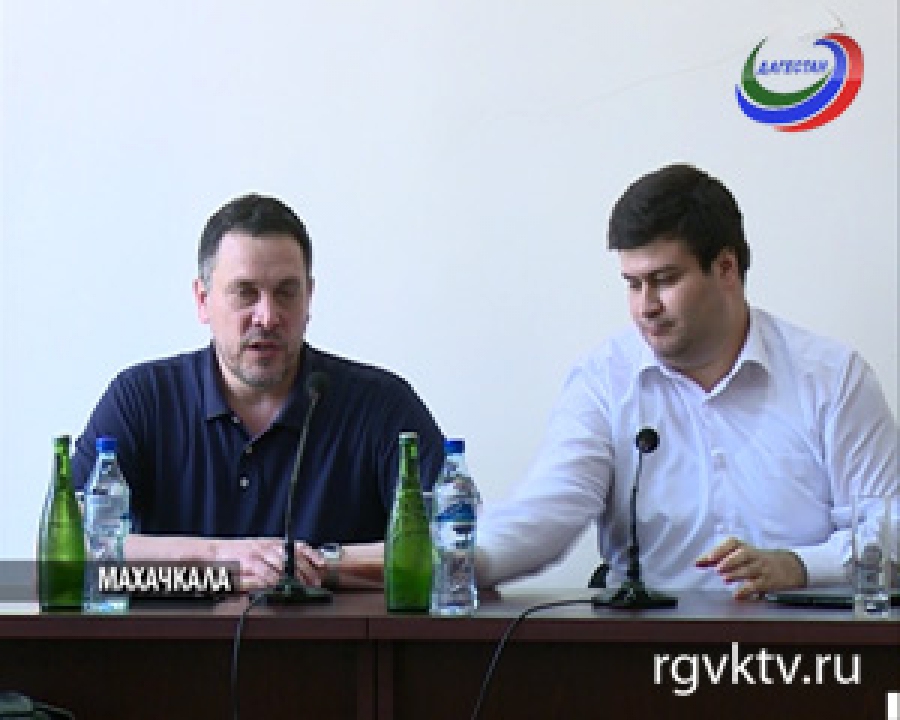 Известный журналист <b>Максим</b> <b>Шевченко</b> встретился с  учениками Школы гражданской журналистики