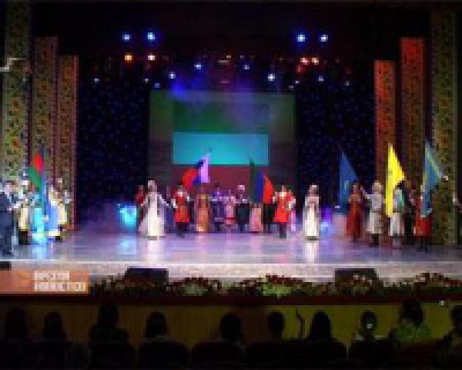 В Махачкале  прошел гала-концерт "Каспий — берега дружбы"