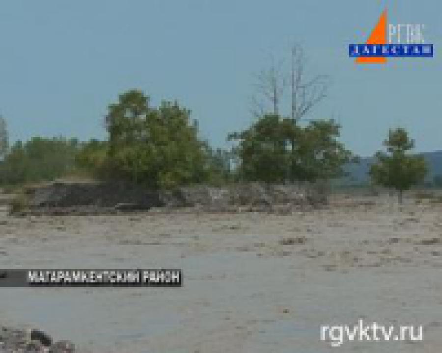 Водяное бедствие. В Магарамкентсокм районе боятся повторения ситуации в Крымске