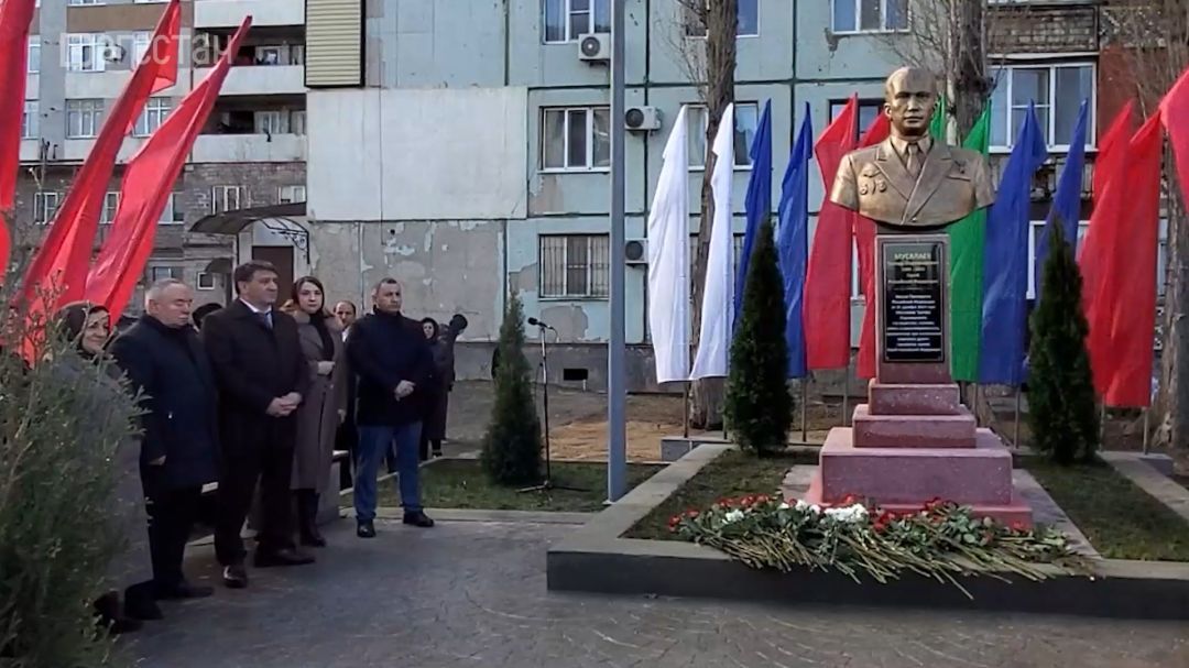 «Халкъ ва заман». Открытие памятника Герою России Тулпару Мусалаеву