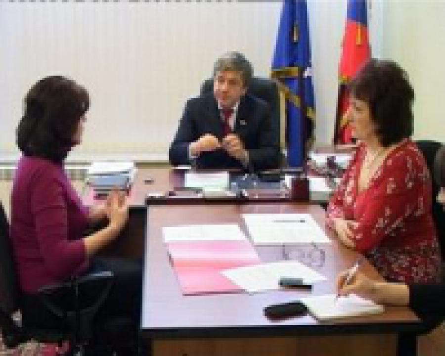 В Общественной приемной  сегодня принимал Ризван Курбанов