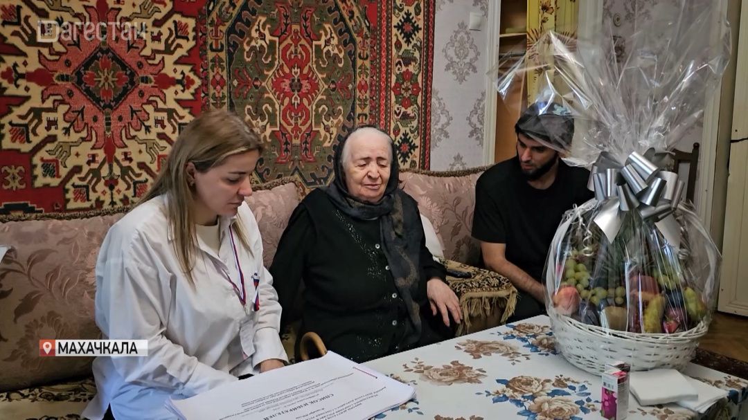 88-летняя жительница Махачкалы Баху Меджидова исполнила свой гражданский долг