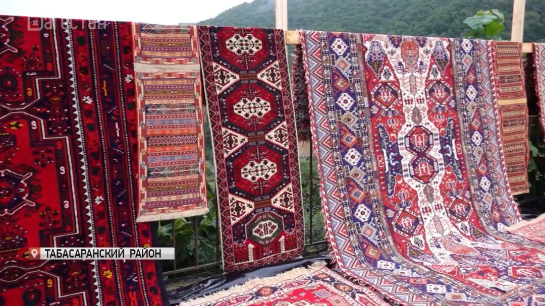 Более 3 тысяч человек собрал грандиозный фестиваль ковроткачества
