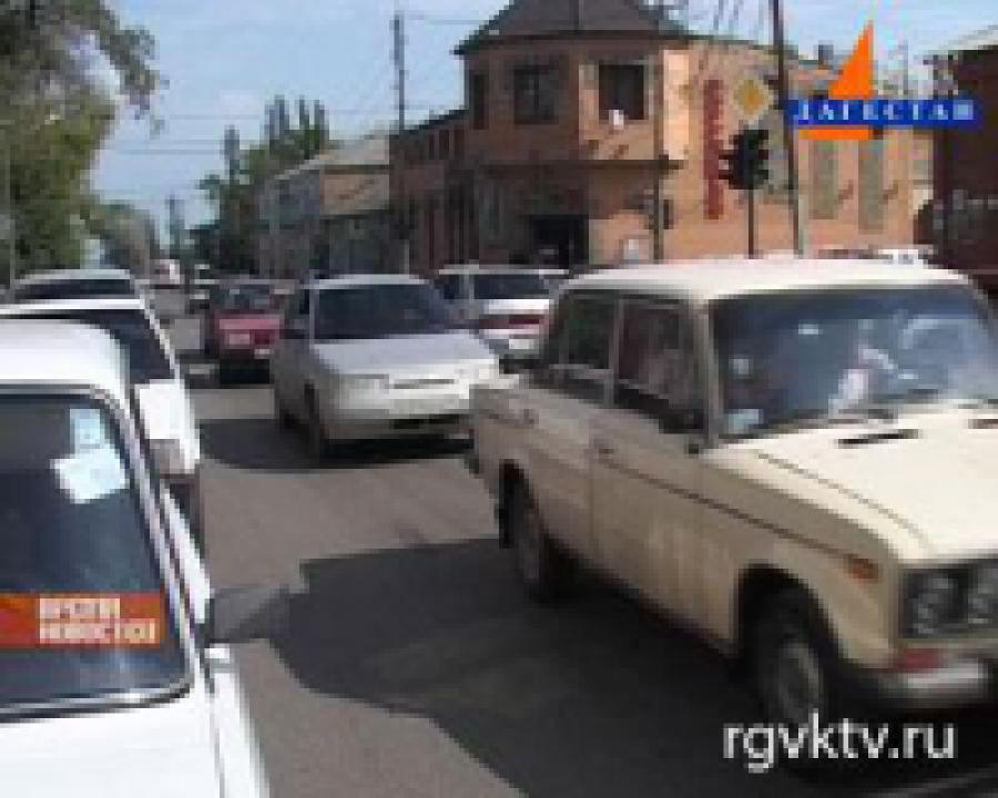 Транспортный налог для большинства автомобилей не превысит 2,5 тыс. руб