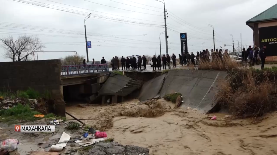 Река Черкес-Озень, вышла из берегов