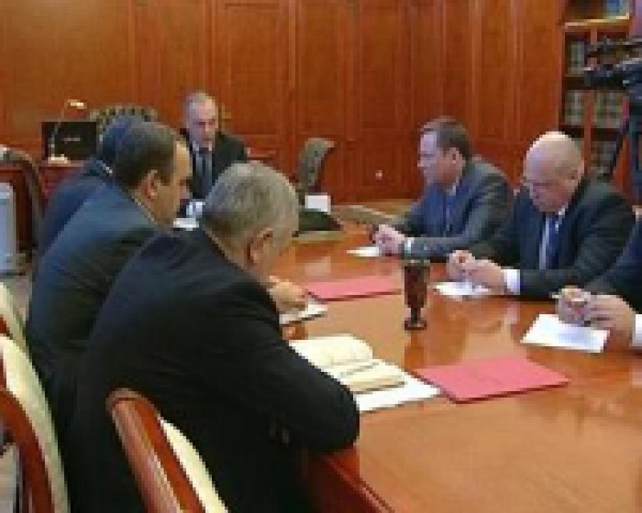 Магомедсалам Магомедов накануне встретился с членом Общественной палаты России  <b>Максим</b>ом <b>Шевченко</b>