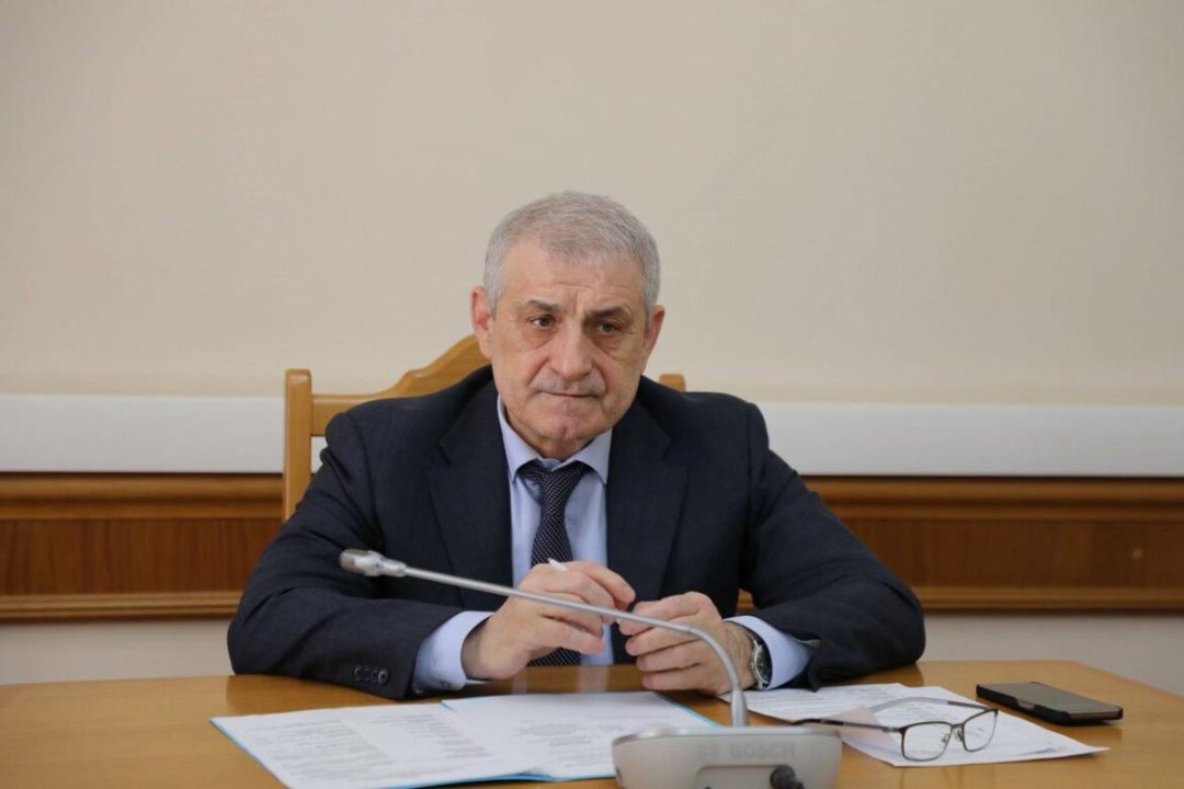 Власти Дагестана ввели регулирование стоимости пластиковых бутылок для воды