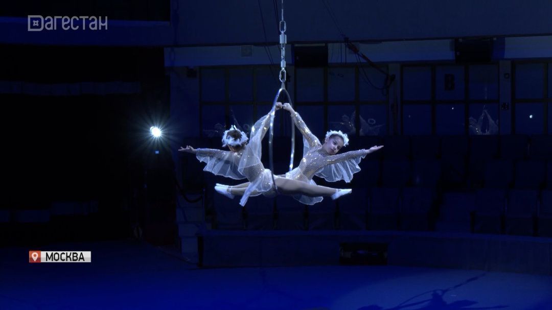 Дагестанские циркачки триумфально выступили на фестивале в Москве