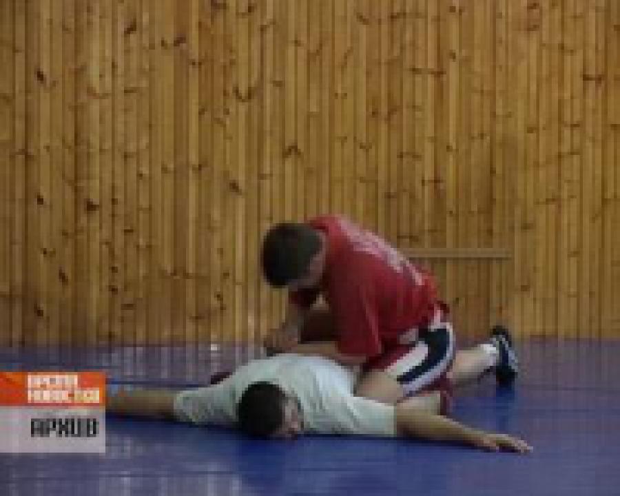 В Леваши прошел турнир по вольной борьбе среди юношей