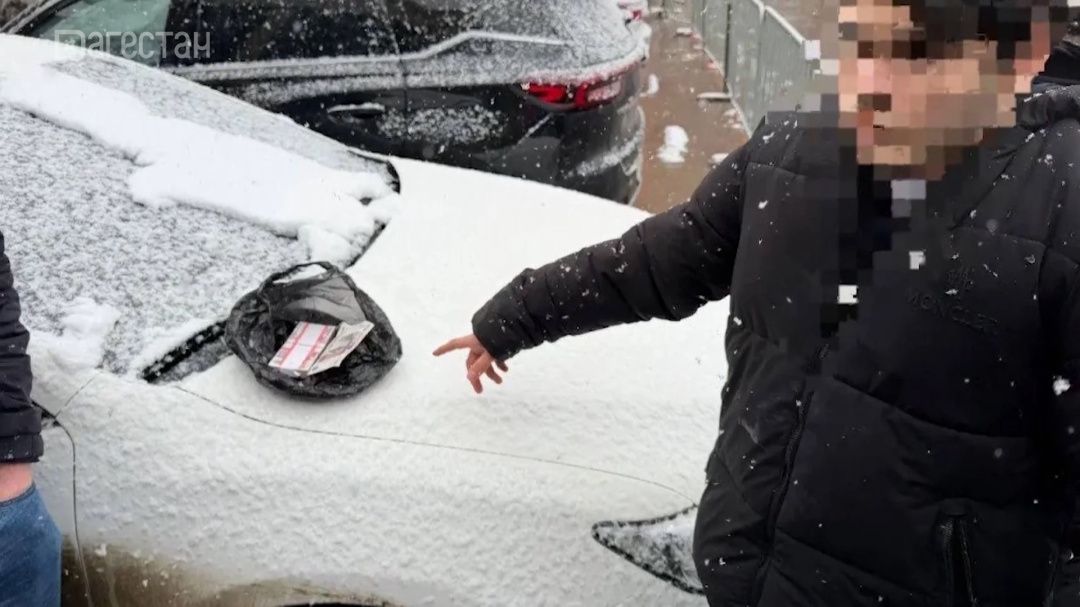 Житель Махачкалы стал жертвой шантажа из-за интимной переписки