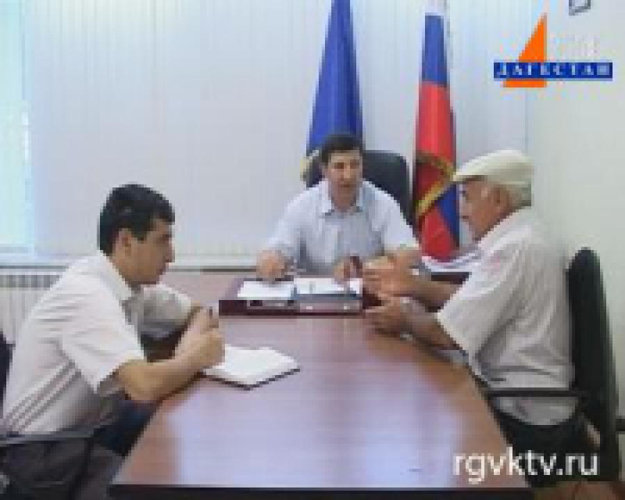 В Общественной приемной Д. Медведева прием граждан проводил Чупалав Омаров